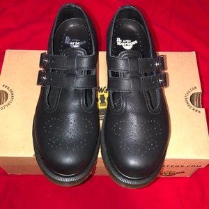 Dr. Martens Oxford Size 8, EU 39